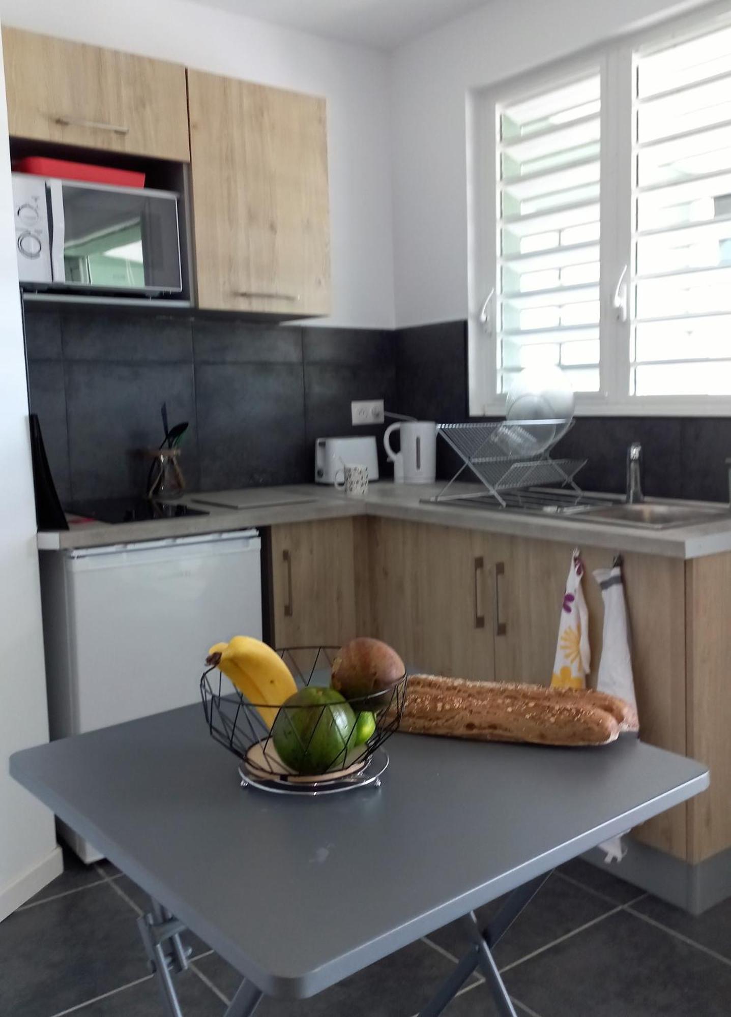 Logements Vue Mer Acces Piscine En Guadeloupe 부이영뜨 외부 사진